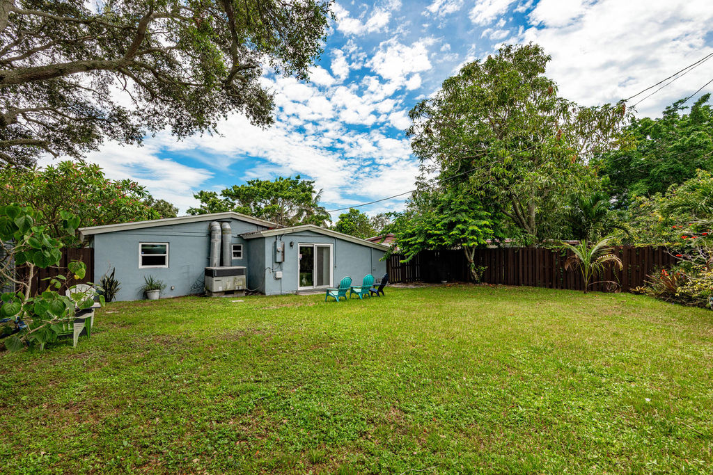 5631 Freedom Street - Photo 2