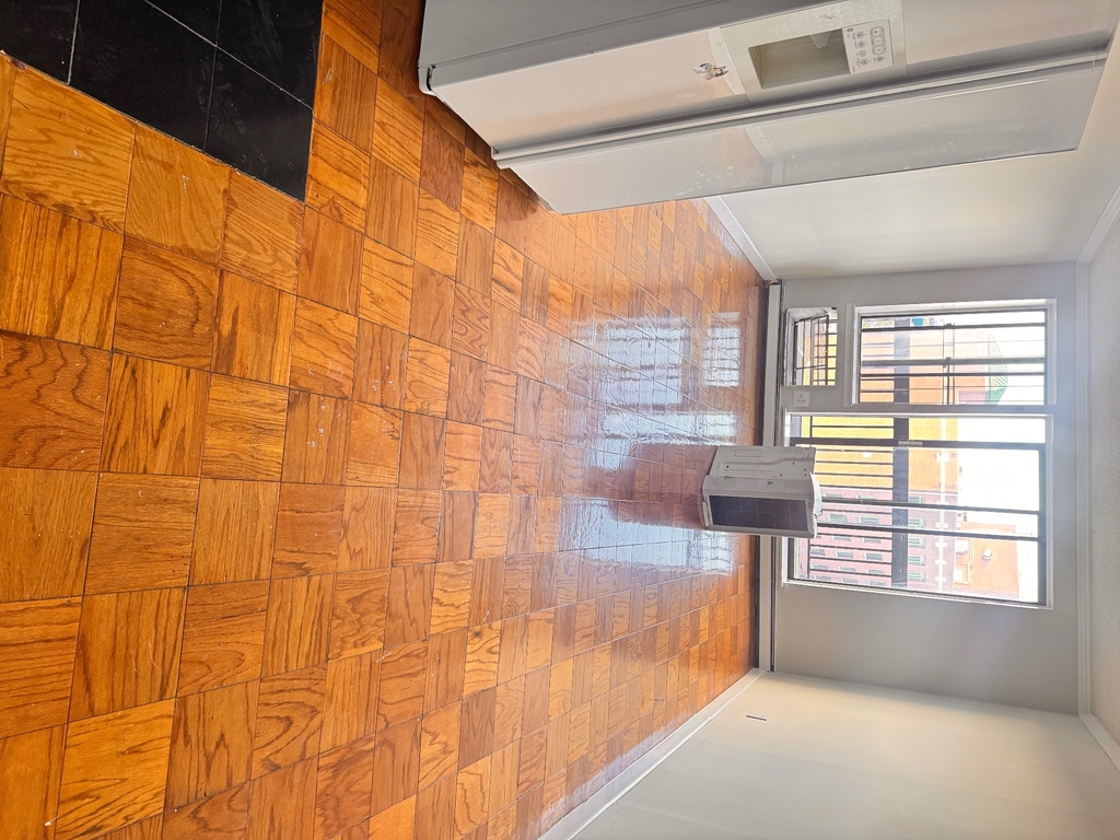 140-16 34th Avenue - Photo 8