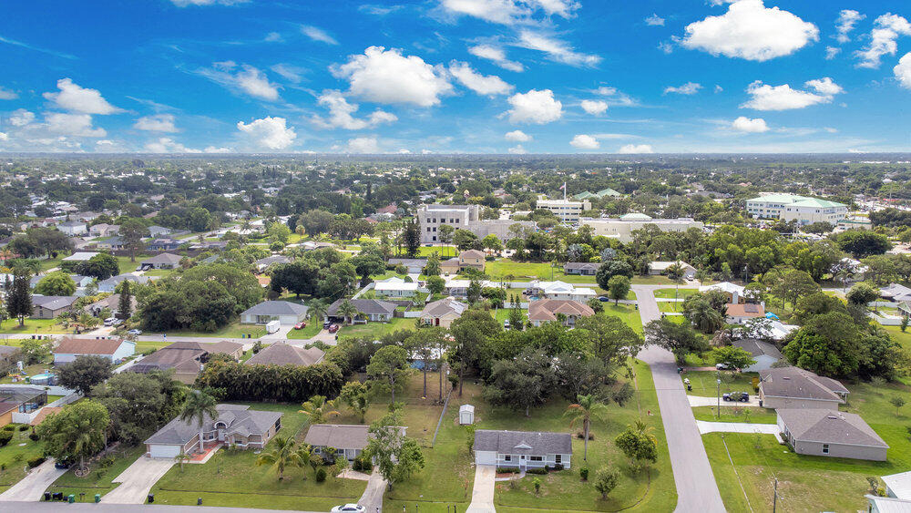 2191 Sw Barthel Street - Photo 12