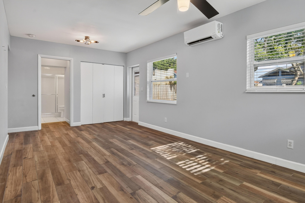 715 Green Street - Photo 0