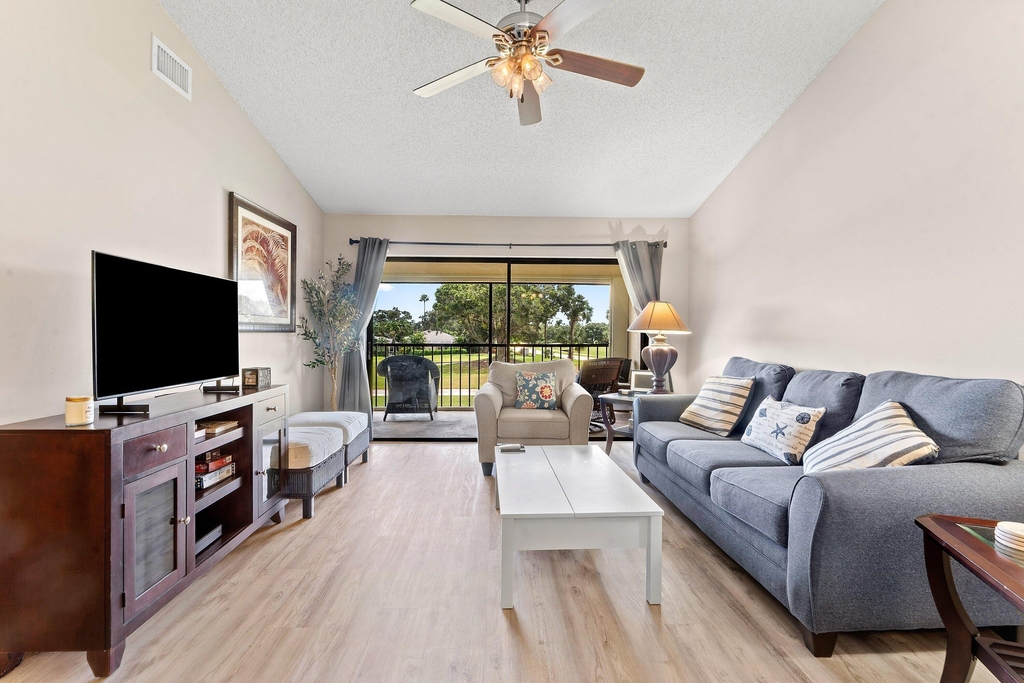 1502 Pinecrest Circle - Photo 14