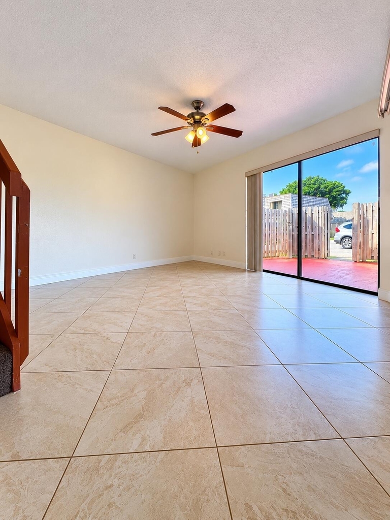 165 Lake Arbor Drive - Photo 3