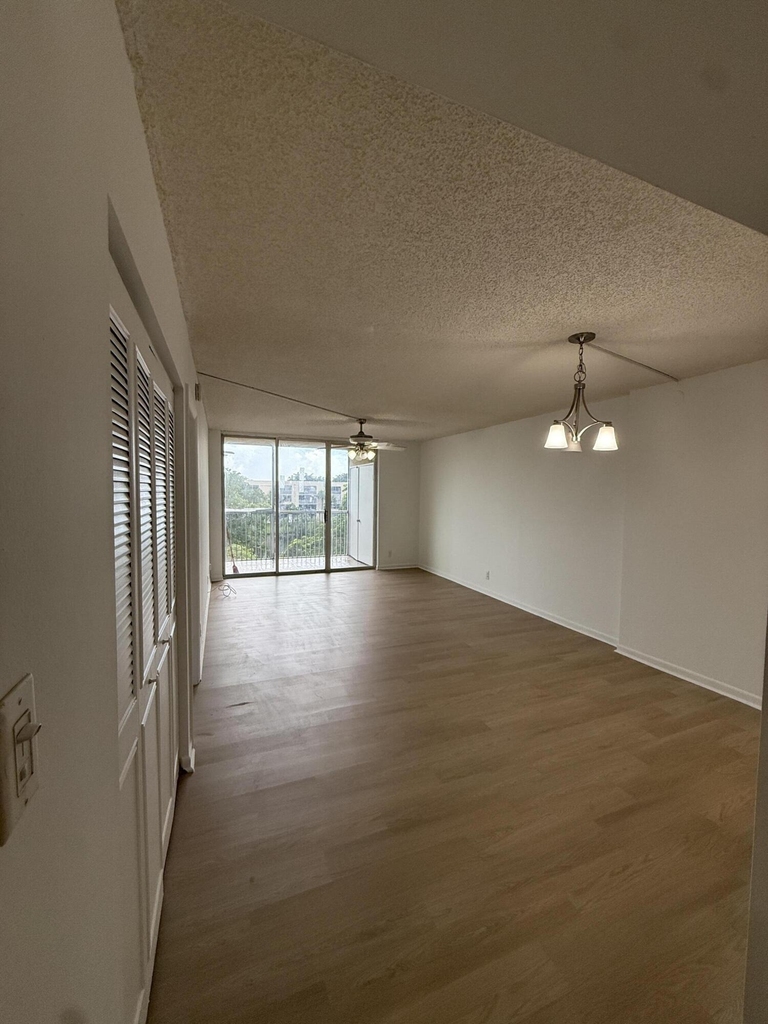 3161 Nw 47th Terrace - Photo 2