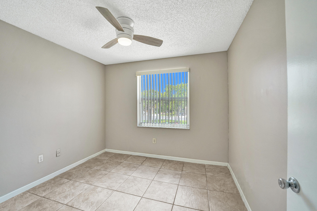1365 Nw 154th Lane - Photo 22