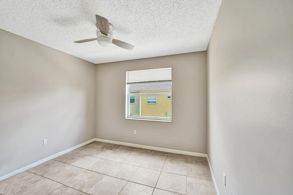 1365 Nw 154th Lane - Photo 21