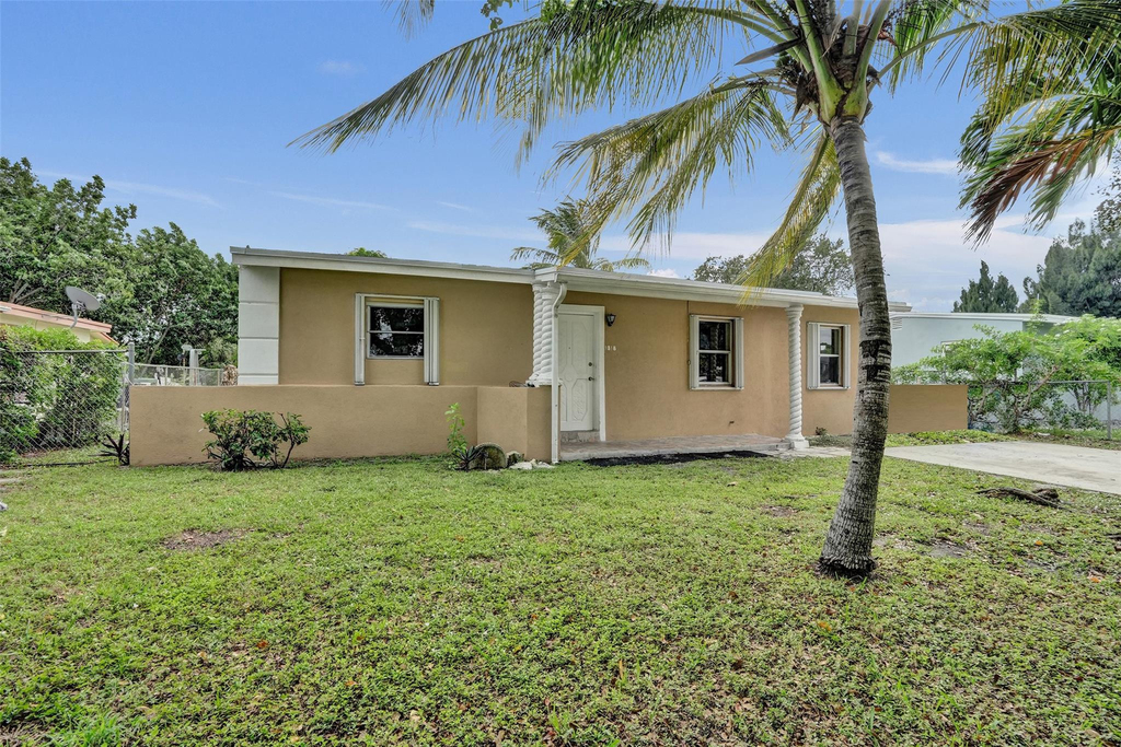 1318 Nw 11th Place - Photo 1