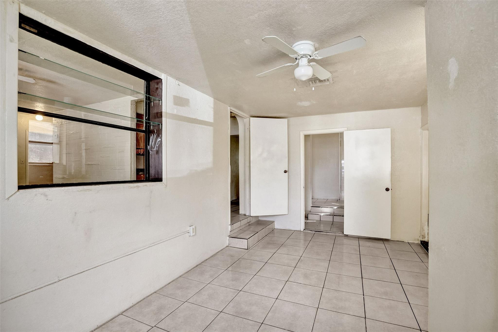 1318 Nw 11th Place - Photo 8