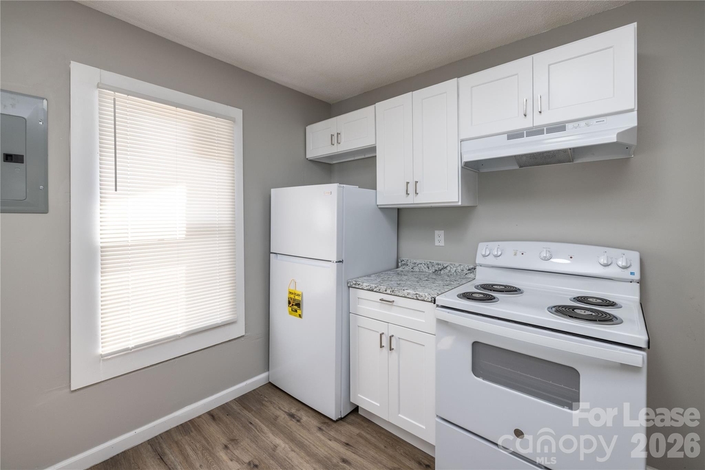 446 W Main Street - Photo 13