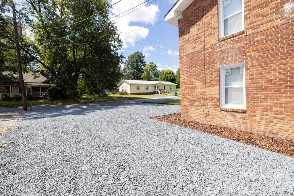 446 W Main Street - Photo 4