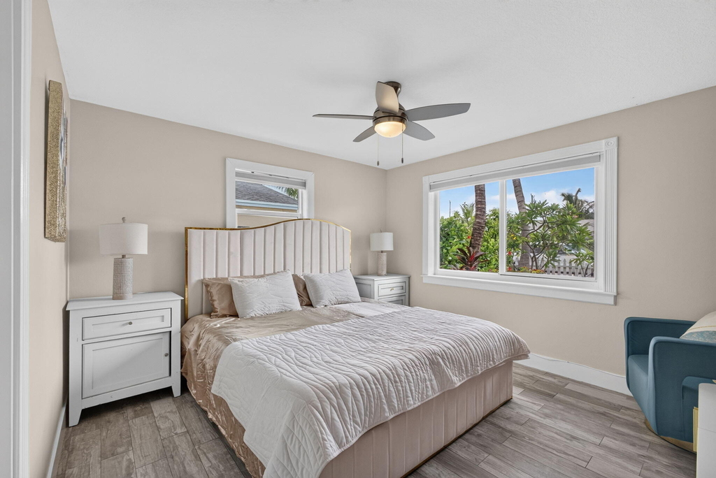 216 E 24th Street - Photo 24