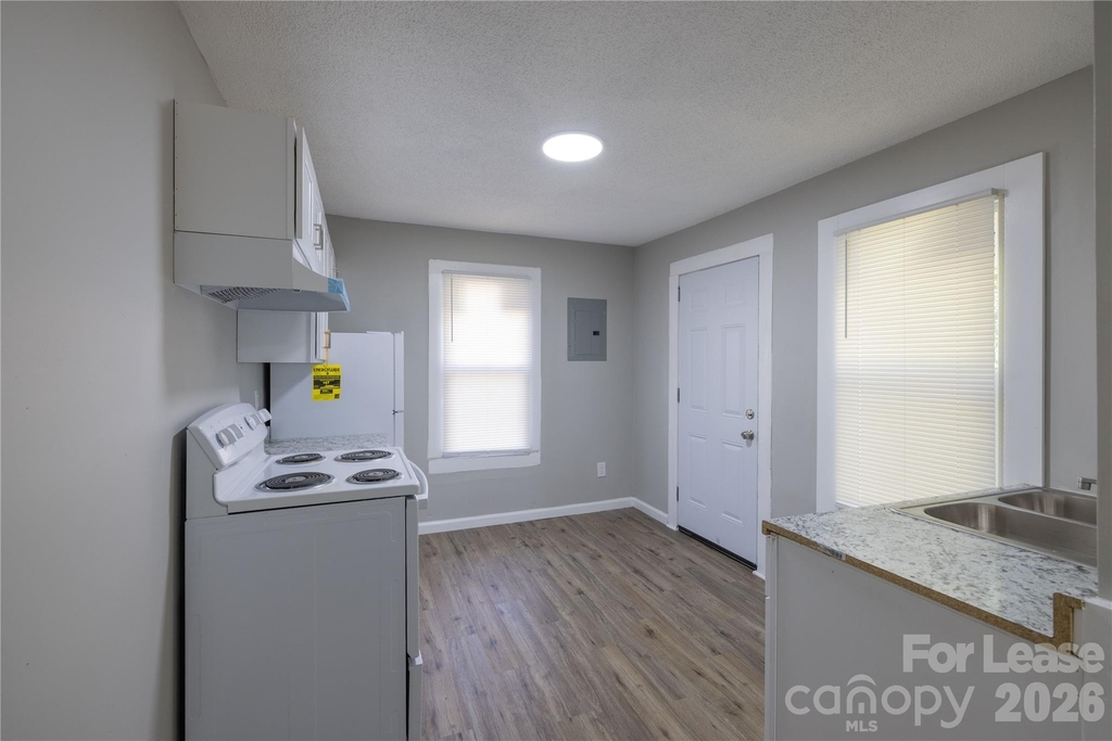 446 W Main Street - Photo 16