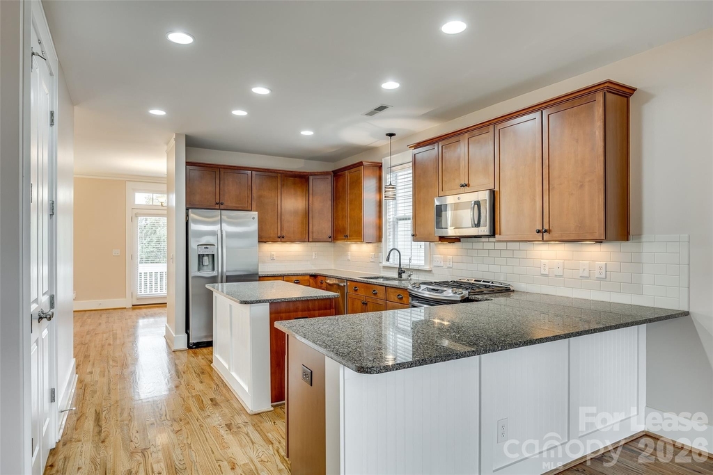799 Herrons Ferry Road - Photo 11