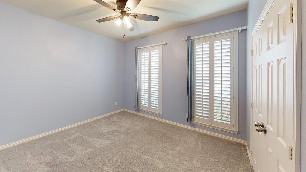 1219 Bridgeway Lane - Photo 15