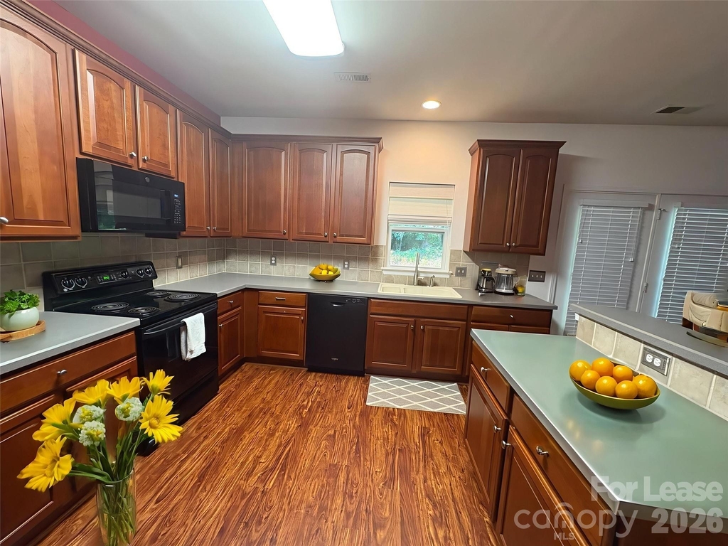 10979 Princeton Village Drive - Photo 45