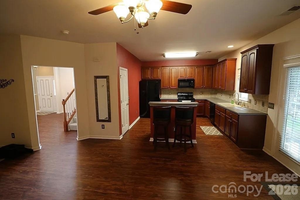 10979 Princeton Village Drive - Photo 6