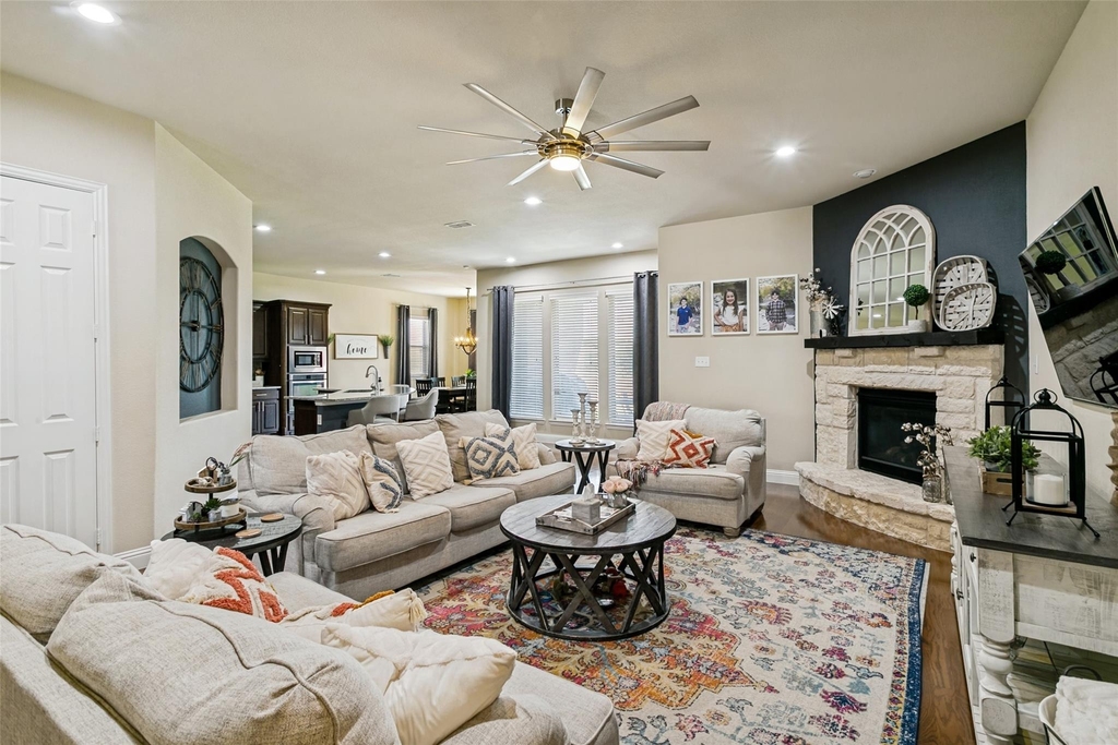 15109 Roderick Road - Photo 4