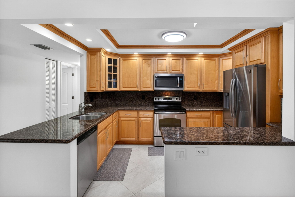 405 N Ocean Boulevard - Photo 7
