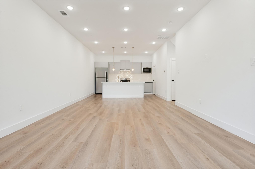 2613 Calvin Street - Photo 5