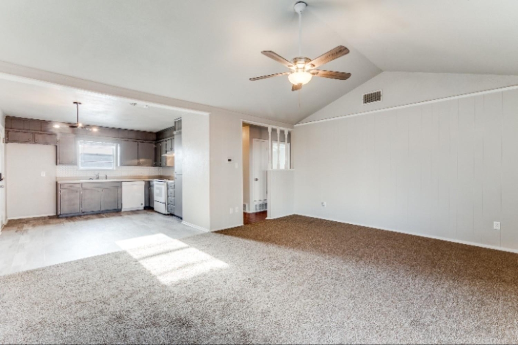 900 Skelly Street - Photo 4