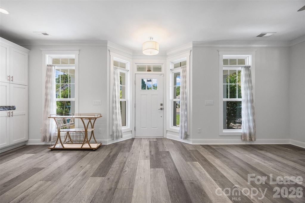 1512 Norris Avenue - Photo 2