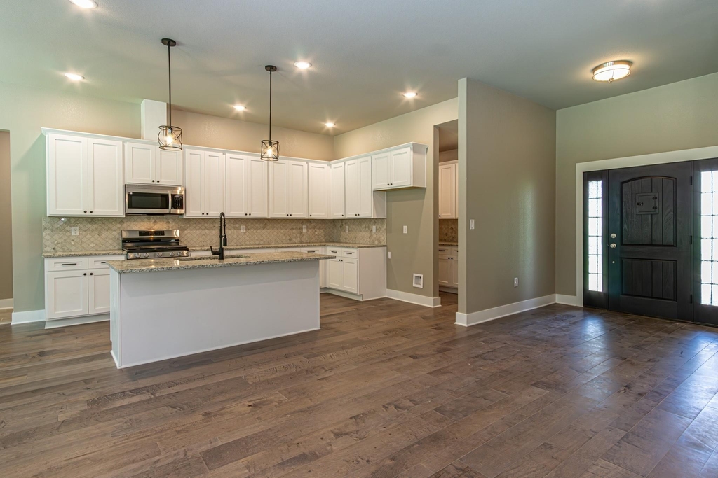 122 Private Road 6305 - Photo 1