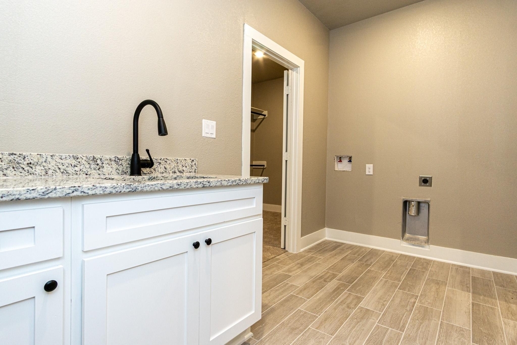122 Private Road 6305 - Photo 12