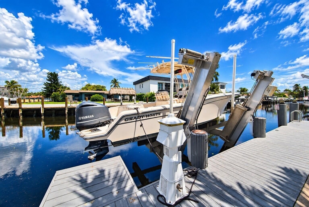 2401 Ne 47th Street - Photo 33