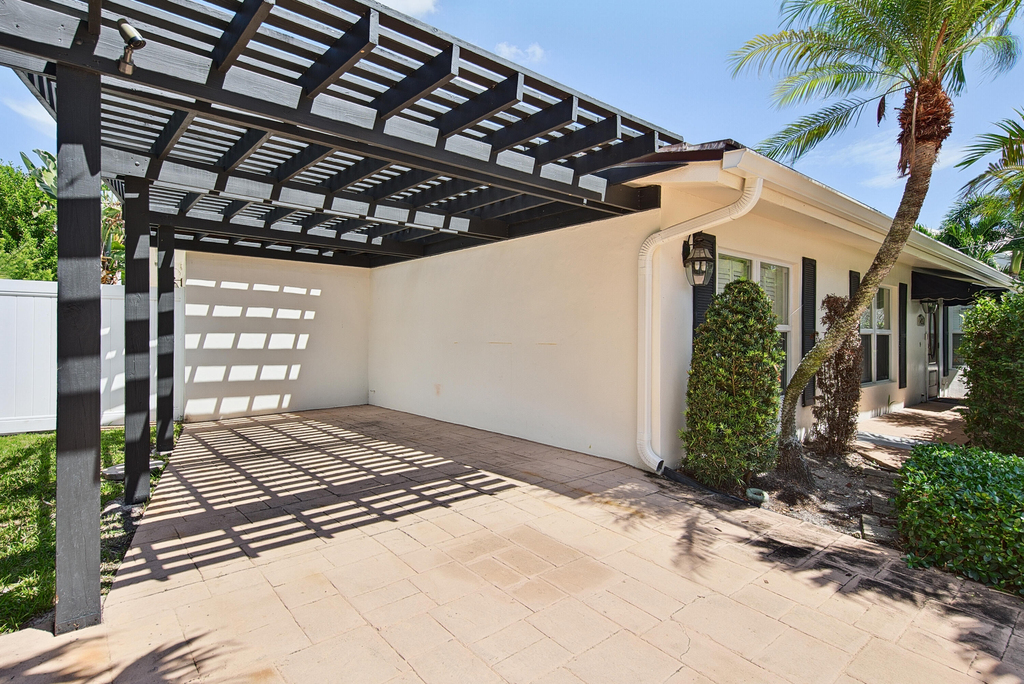 2401 Ne 47th Street - Photo 39