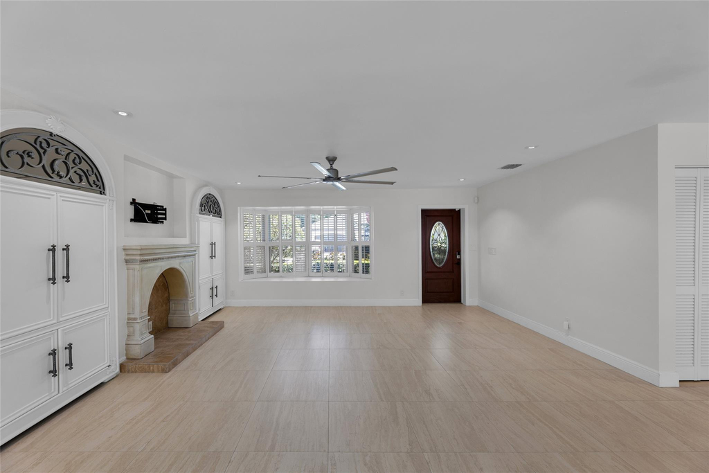 2401 Ne 47th Street - Photo 9