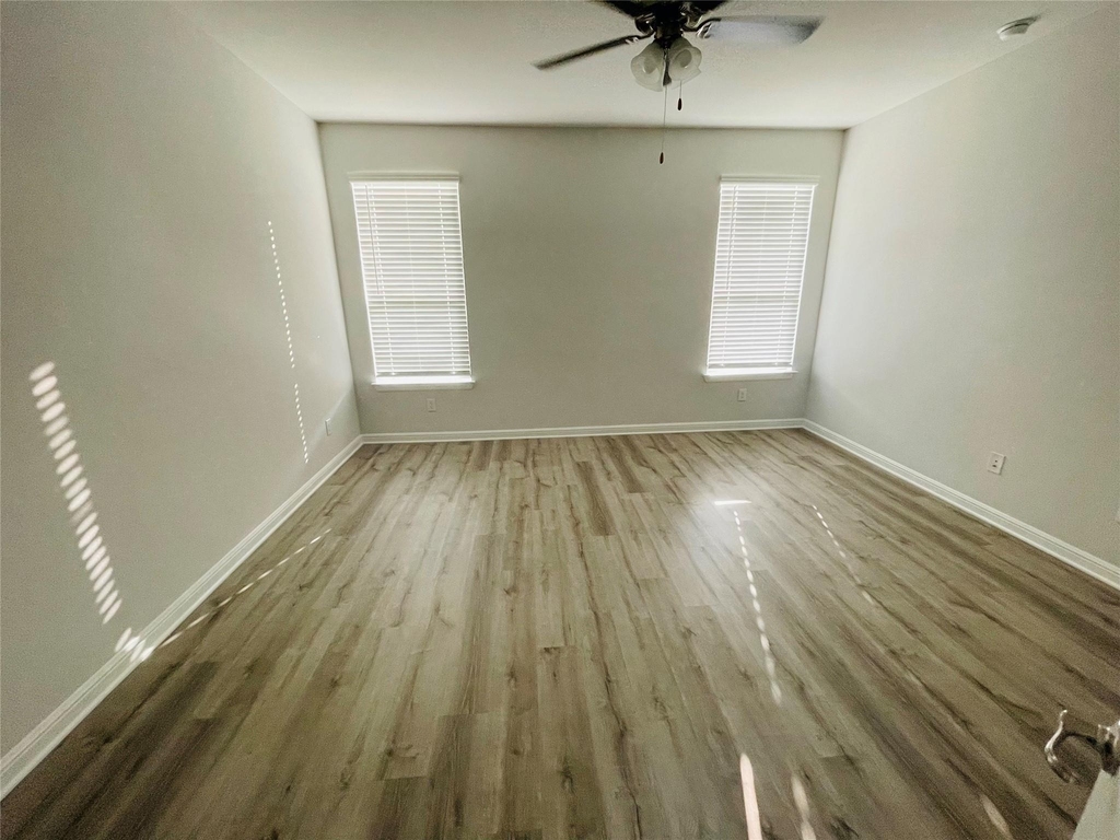 9109 Stormcrow Drive - Photo 15