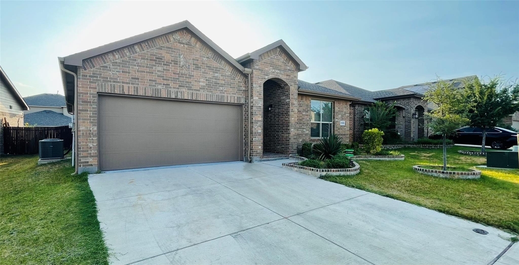 9109 Stormcrow Drive - Photo 1