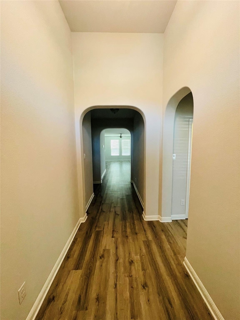 9109 Stormcrow Drive - Photo 5