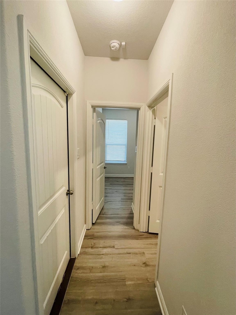 9109 Stormcrow Drive - Photo 7