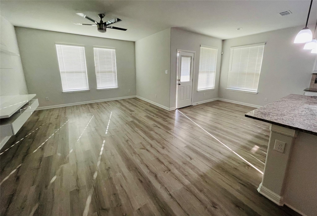 9109 Stormcrow Drive - Photo 10