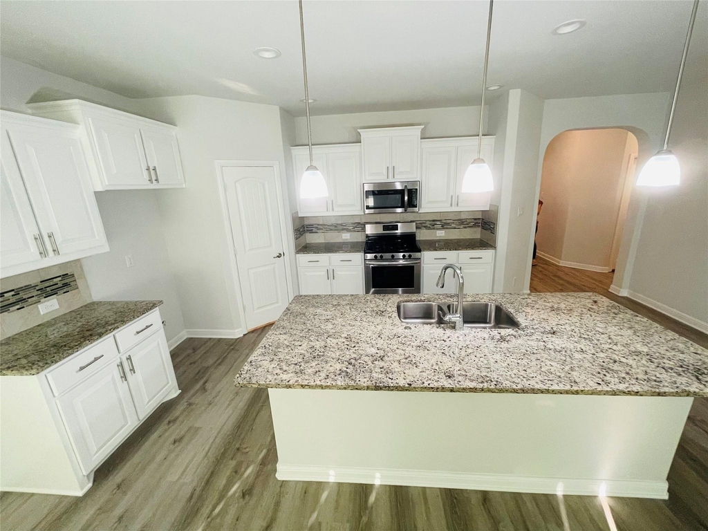 9109 Stormcrow Drive - Photo 14