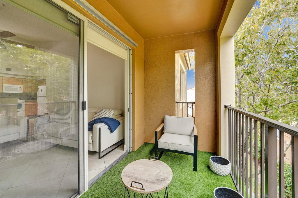 7940 N Nob Hill Road - Photo 14