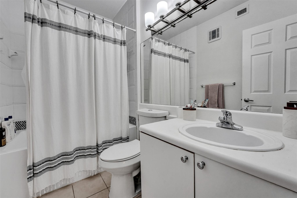 7940 N Nob Hill Road - Photo 21