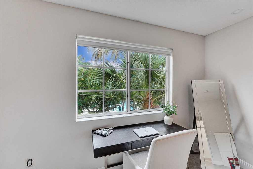 7940 N Nob Hill Road - Photo 27