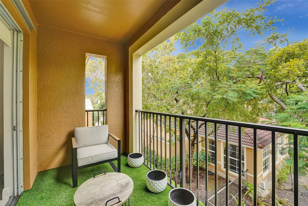 7940 N Nob Hill Road - Photo 13