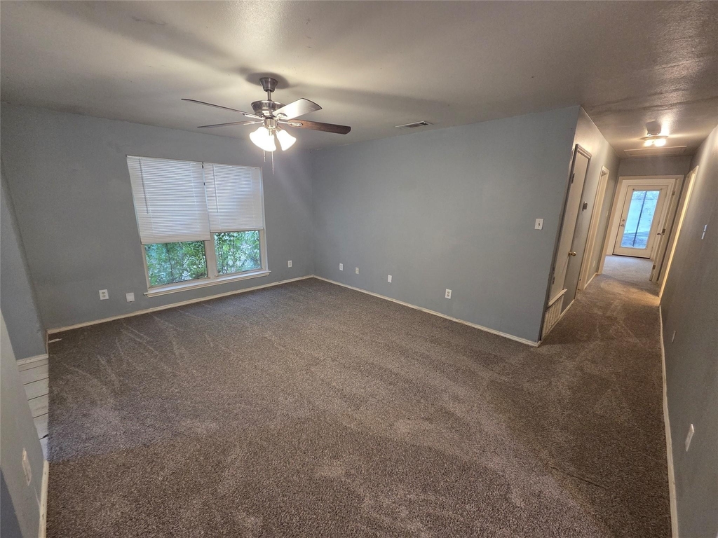 900 Naomi Lane - Photo 4