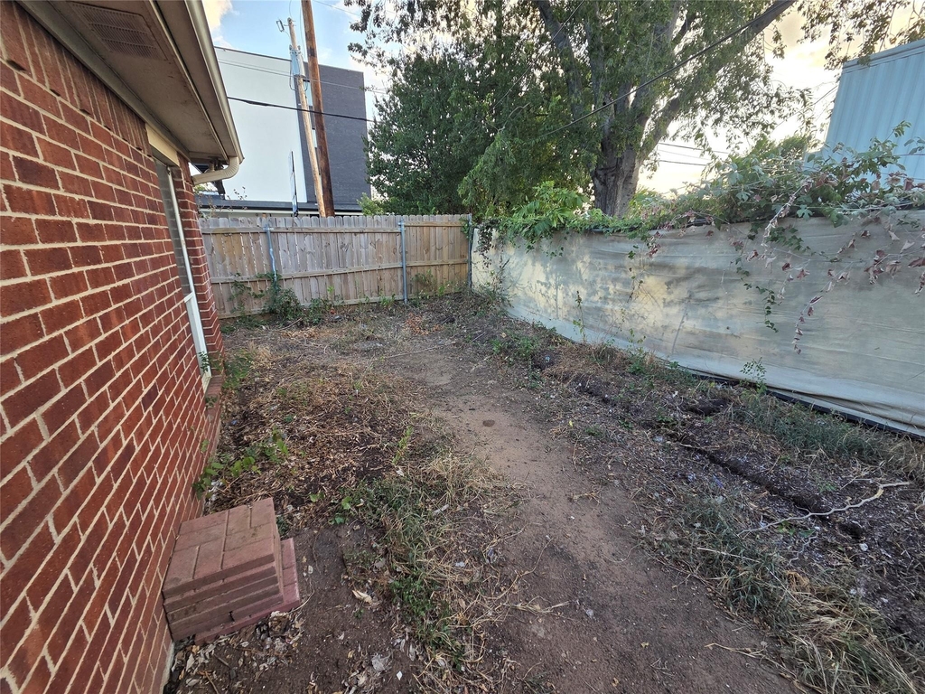 900 Naomi Lane - Photo 16