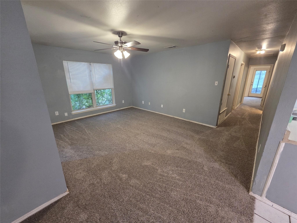 900 Naomi Lane - Photo 2