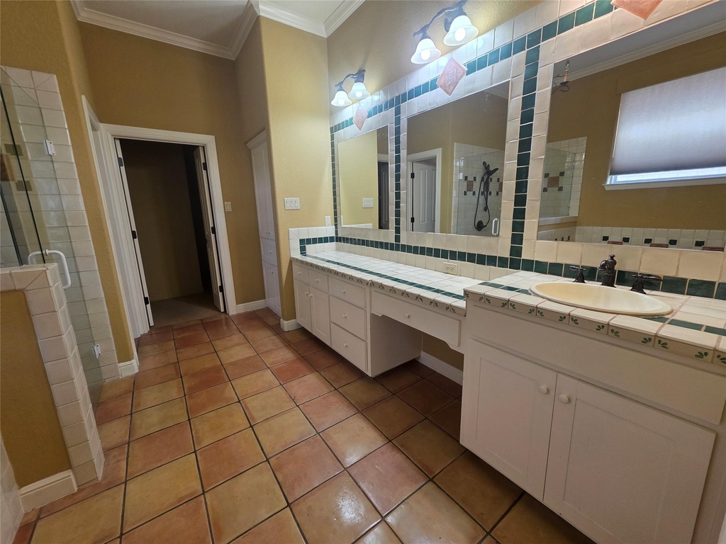 4204 Bluff View Drive - Photo 9