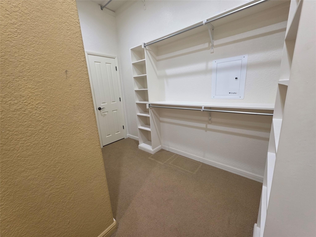 4204 Bluff View Drive - Photo 11