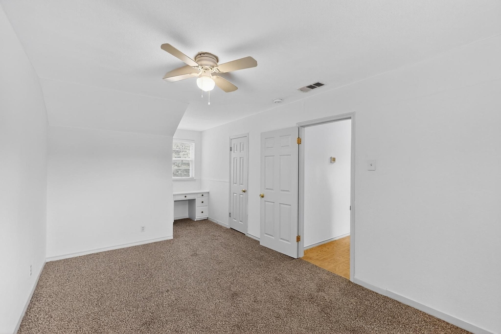 2927 Selma Lane - Photo 18