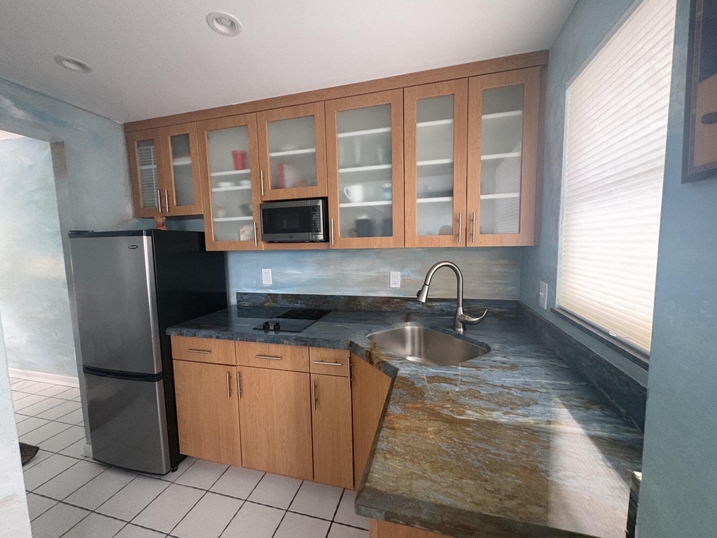 9 N Birch Road - Photo 2