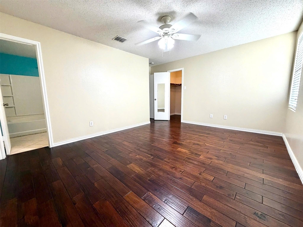 1108 Conner Court - Photo 6