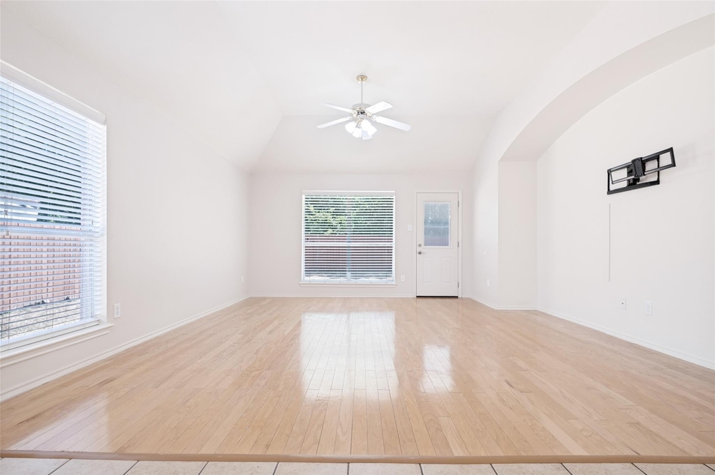 2755 Honey Suckle Drive - Photo 15