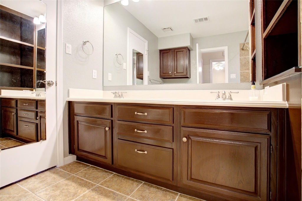 1304 Harwell Drive - Photo 10