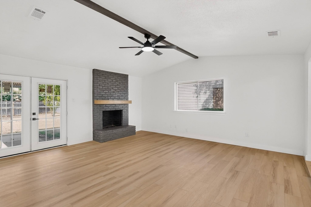 11231 Pelican Drive - Photo 5